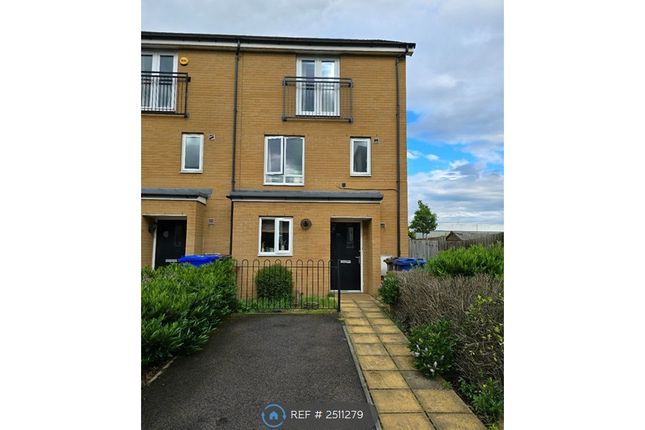Thumbnail End terrace house to rent in Schoolfield Road, Grays