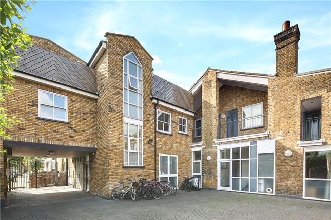 Thumbnail Flat for sale in Roding Road, Homerton, London