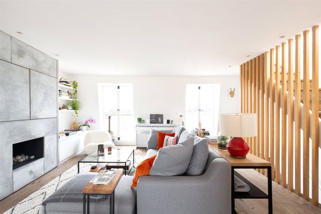 Flat for sale in Colville Square, Notting Hill