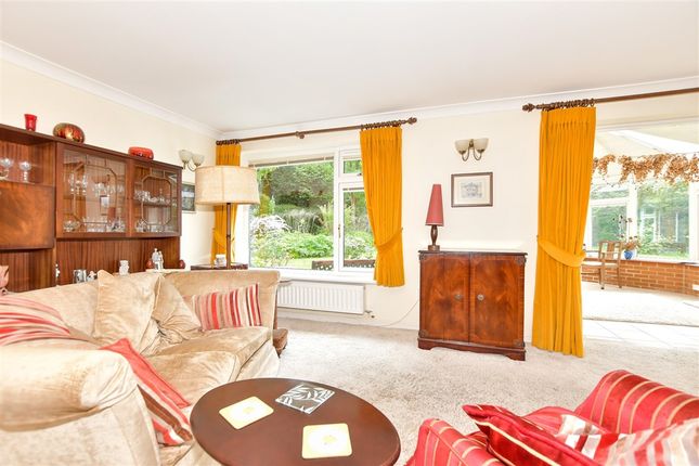 Hill Avenue Shepherdswell, Dover photo 2