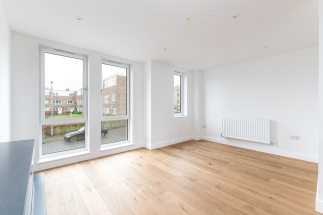Town house for sale in Kell Street, Bingley, West Yorkshire