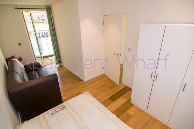 91, London photo 2