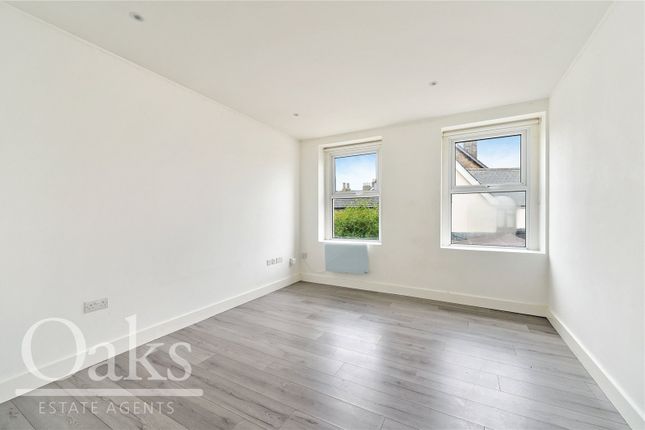 Thumbnail Flat to rent in Portland Road, London