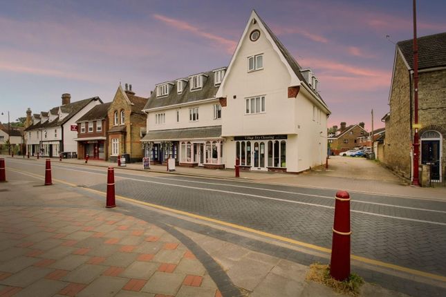 1-bed flat on 6, Katemon Court, High Street, £190,000