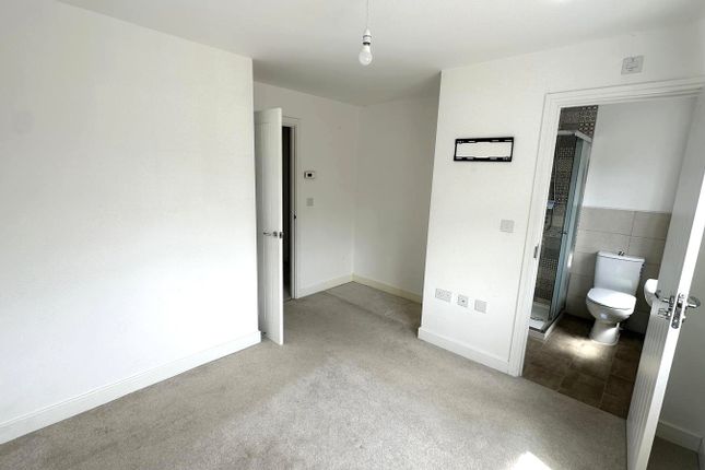 4, Trusdale Close, Doncaster photo 4