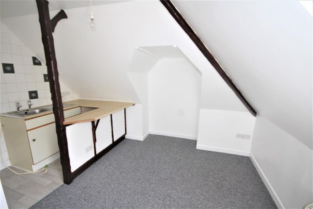 Flat to rent in Cecil Road, Boscombe, Bournemouth