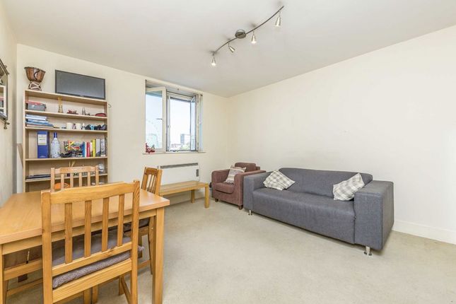 Flat 50, 102, Westminster Bridge Road, London photo 2