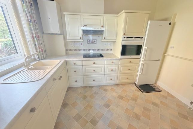 Flat 49 Melton Court, Lindsay Road, Poole photo 4