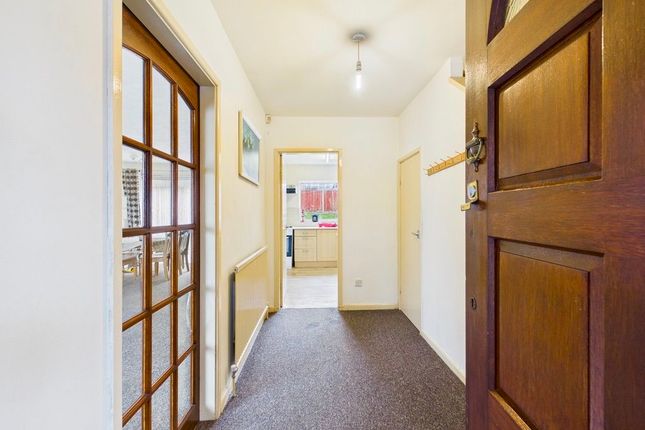 14 Foxcroft Close, Leicester photo 3