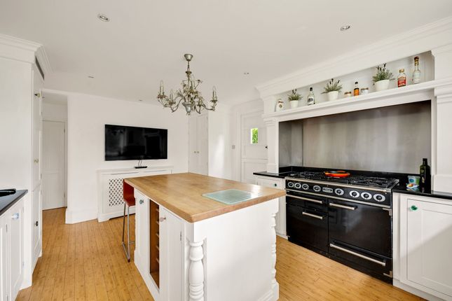 Robin Hill Oakwood Close, Chislehurst photo 4