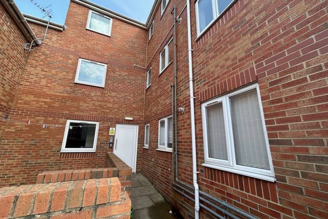 Flat to rent in Northumberland Court, Blyth