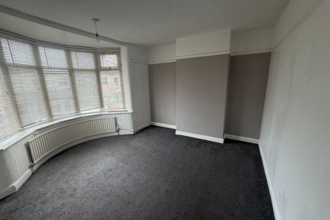 63, Hemingway, Blackpool photo 5