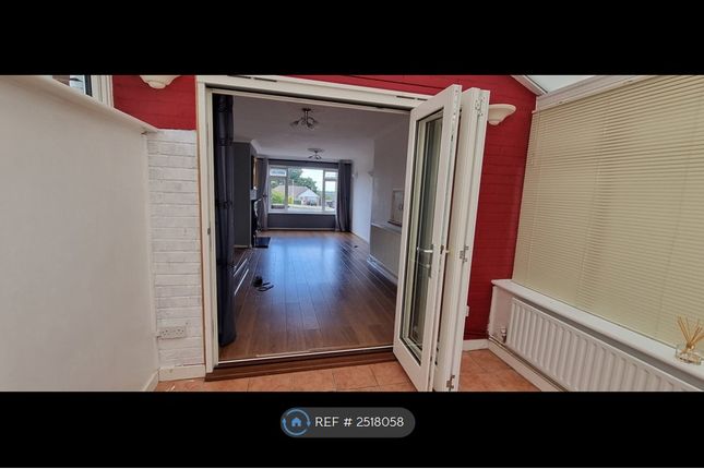 View From Conservatory To Lounge