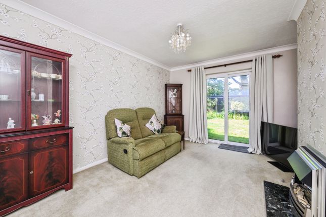 16, Nelson Road, Huntingdon photo 4