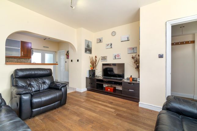 Terraced house for sale in Compton Crescent, London