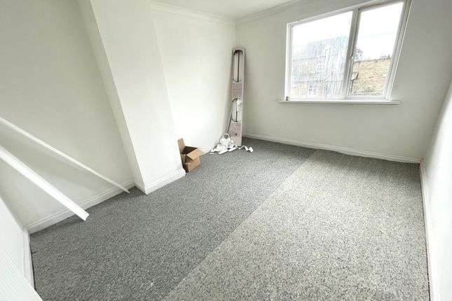Town house for sale in Pearson Road, Bradford