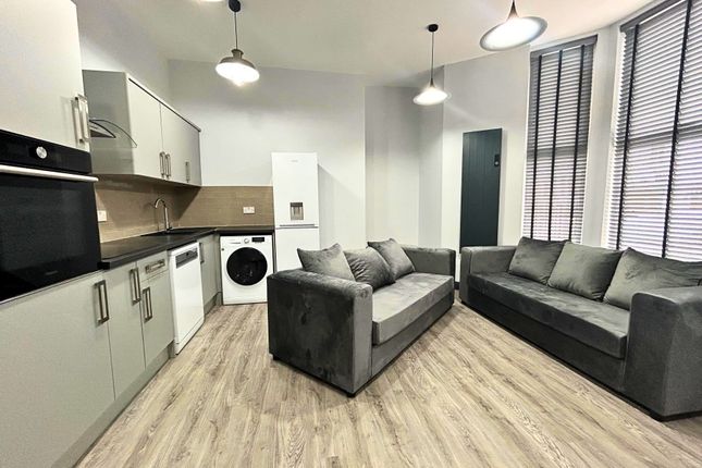 Thumbnail Flat to rent in Portland Terrace, Sandyford, Newcastle Upon Tyne