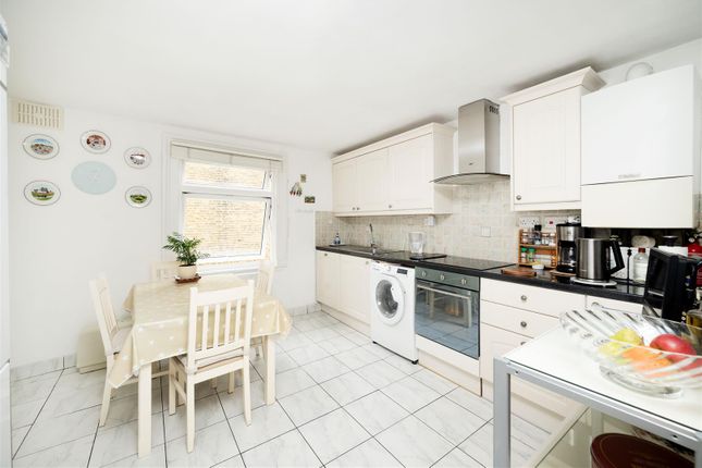 38B, Kimberley Road, London photo 4