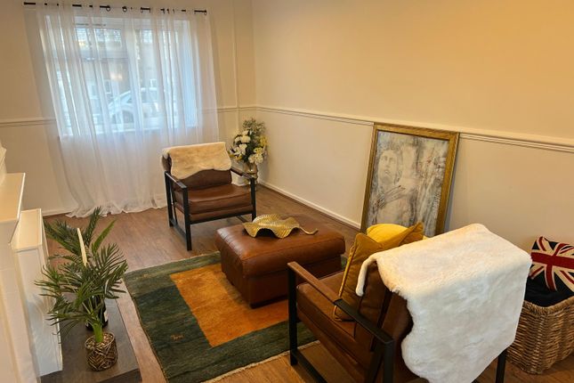 38, Stratford Road, Leamington Spa photo 4