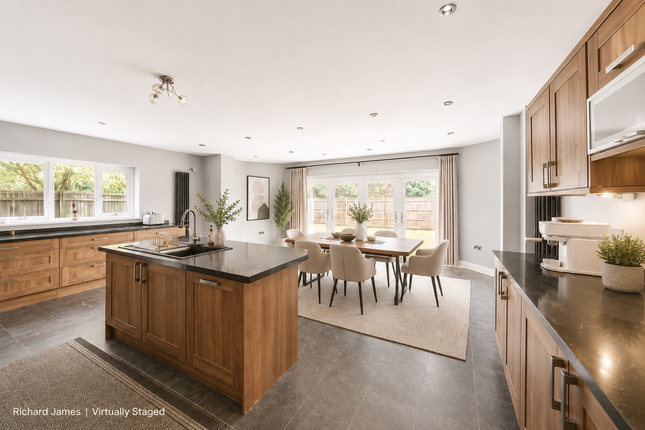 Silver Birch House, Northford Close, Swindon photo 4