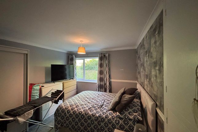 25, Greenland Crescent, Cardiff photo 4