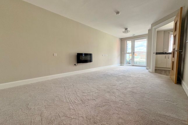 Flat 40 Horizons, Churchfield Road, Poole photo 3