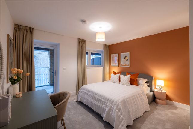 11, Catkin Road, London photo 3