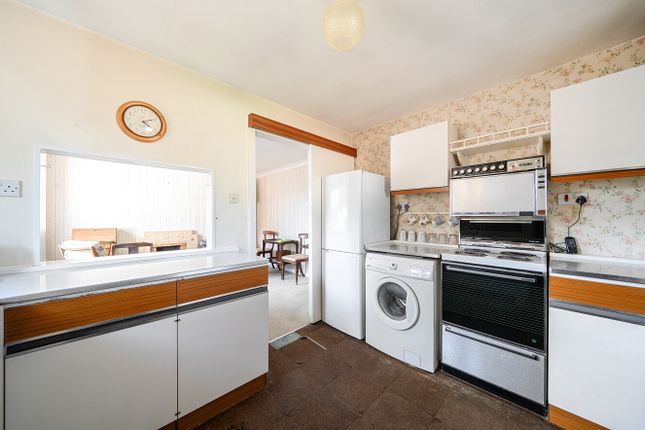 1, Mill Close, Wroughton photo 3