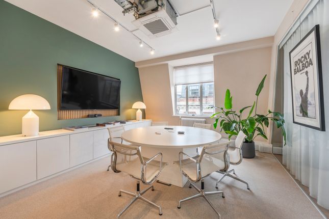 Office to let in Fitzrovia