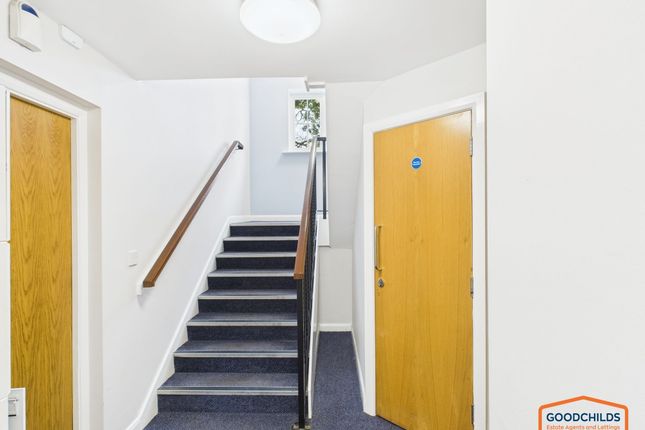 11 Lapwing Close, Walsall photo 3