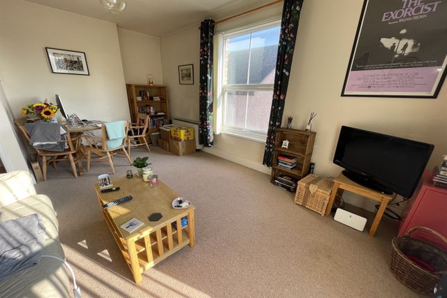 First Floor Flat Living