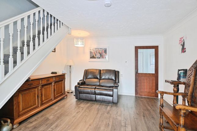 11, Orchard Court, Peterborough photo 4