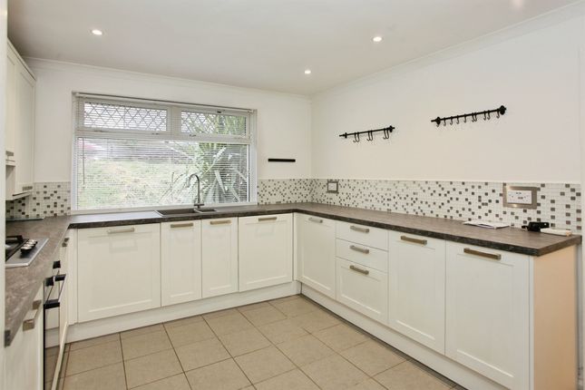 44, Graig Y Fedw, Caerphilly photo 2
