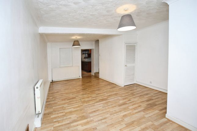 108, Hopkinstown Road, Pontypridd photo 2