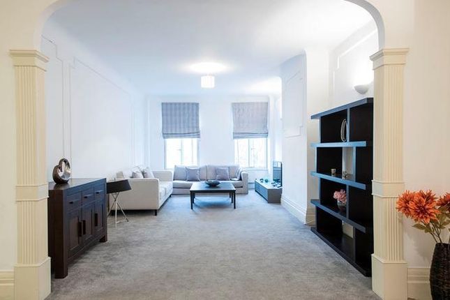 14 Strathmore Court, Park Road, London photo 2