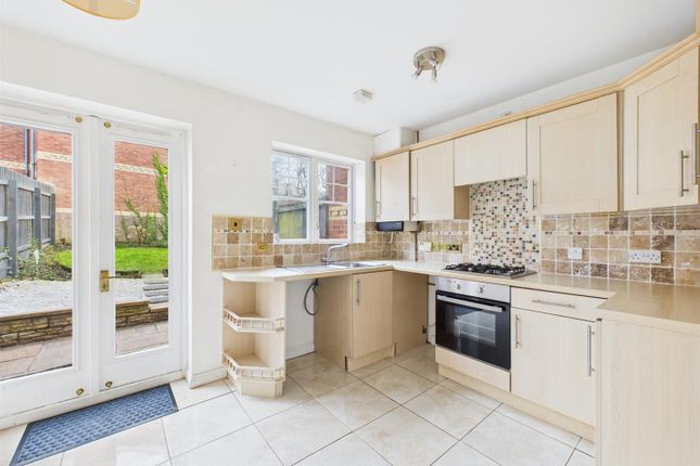 39, Tre Newydd, Kenfig Hill photo 2