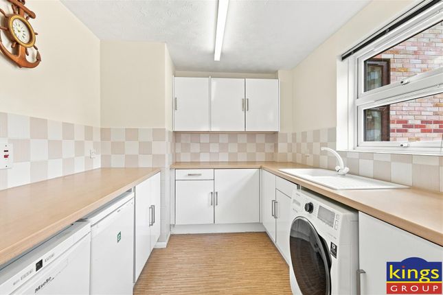 Flat 51, 26, Forest Road, London photo 4
