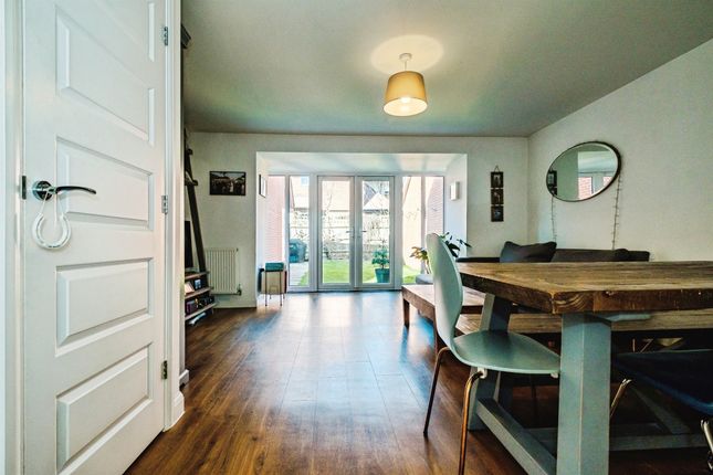 28, Brougham Grove, Littlehampton photo 4