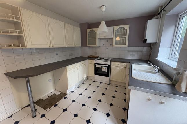 51 Cwrt Llwyn Fedwen, Morriston photo 4