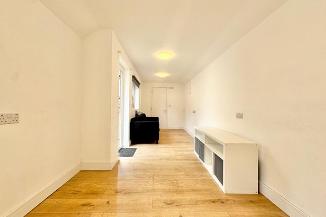 8 Stanhope Grove, BECKENHAM photo 5