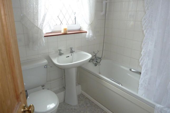 Flat to rent in Kirton Road, Sheffield