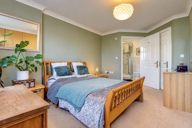 Rowan Place, High Wycombe photo 3