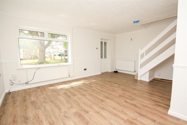 24, Blaydon Walk, Wellingborough photo 2