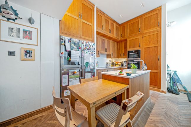 203a, Trafalgar Road, London photo 4