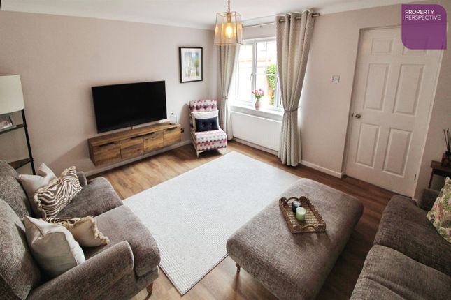 7, St. Austell Close, Hemlington, Middlesbrough photo 2
