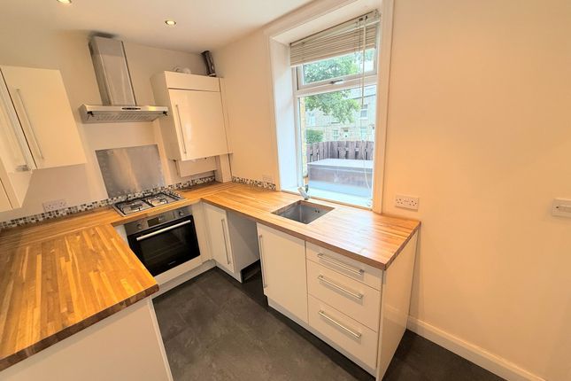 1 Derby Street, Sowerby Bridge photo 3