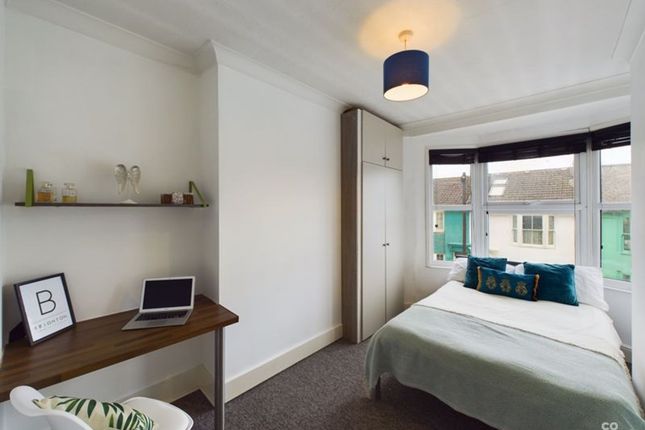 56 Cobden Road, Brighton photo 4