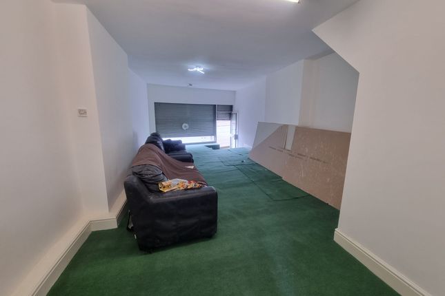 716 Manchester Road, Bradford photo 3