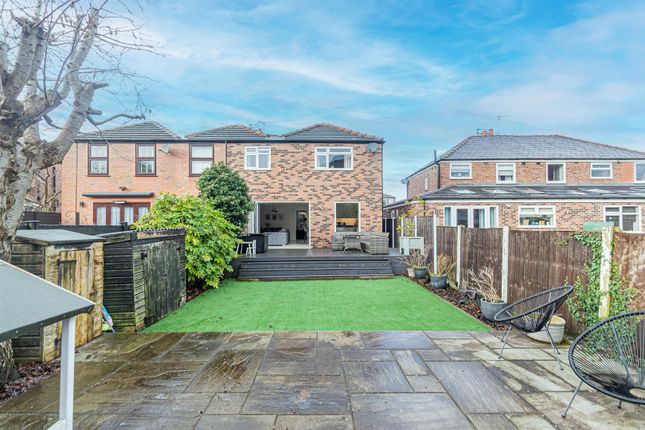 8, Windsor Drive, Warrington photo 3