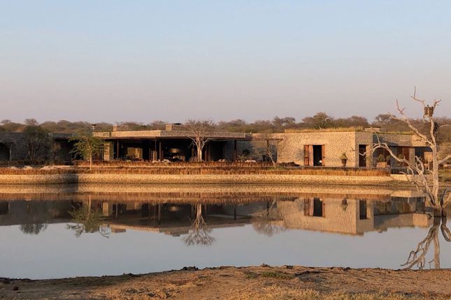 Lodge for sale in 1 Guernsey, 1 Guernsey, Thornybush, Hoedspruit, Limpopo Province, South Africa